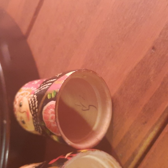 5 nesting dolls - Picture 4 of 5